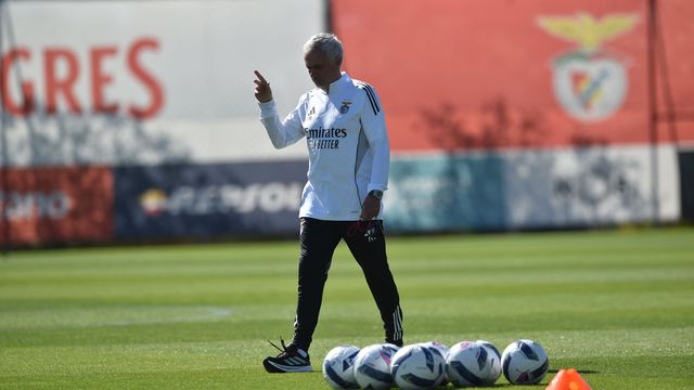 José Mourinho no treino do Benfica - Foto: Miguel Nunes