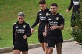 Prestianni e Otamendi no Benfica - Foto: Miguel Nunes