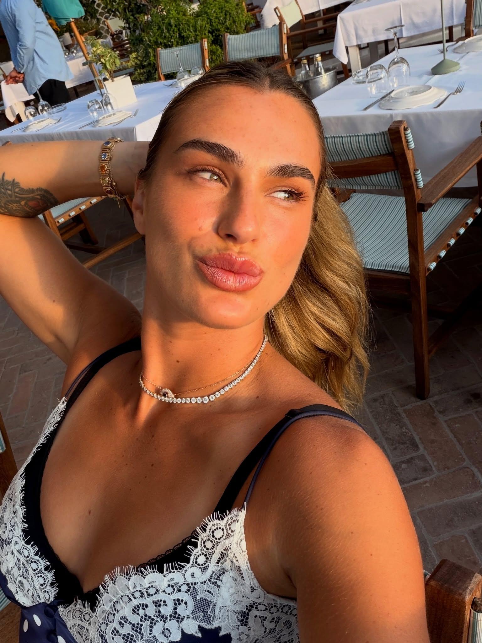 Aryna Sabalenka de férias na Grécia com o noivo - Instagram
