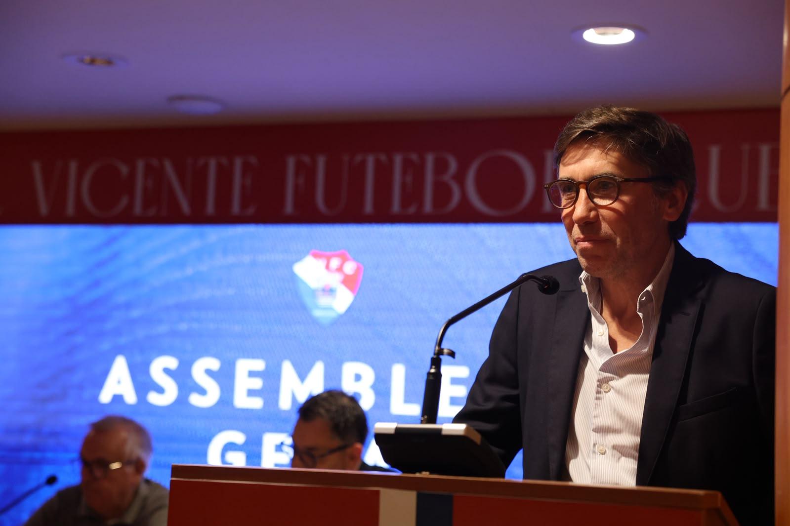Rui Silva, presidente do Gil Vicente, viu os sócios aprovarem o Relatório e Contas por unanimidade — Foto: Gil Vicente