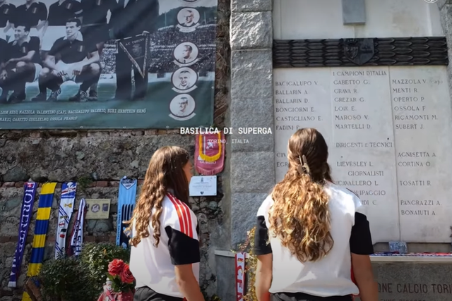 Jovens do Benfica recordaram tragédia de Superga antes de estreia na Champions