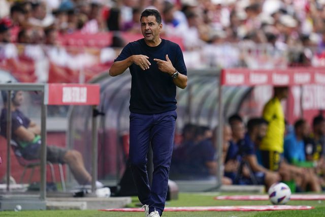 Treinador do Girona pede desculpa a árbitro criticado ao intervalo