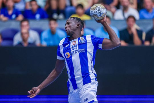 Andebol: FC Porto esquece Magdeburgo e vence Vitória de Setúbal