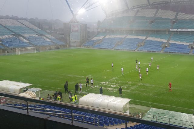 Taça: chuva interrompeu o Moncarapachense-V.Guimarães (fotos)