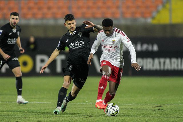 Benfica B empata em Liverpool