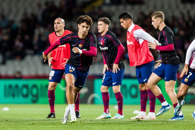Vídeo: João Félix estremece a baliza de Unai Simón