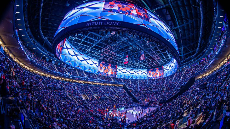 NBA, factos e figuras: Intuit Dome, não são as filas para os urinóis que o vão fazer perder o jogo