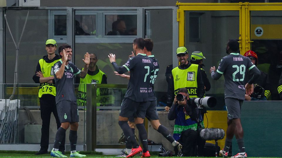 Vídeo: Pulisic adianta Milan com um golo de canto direto