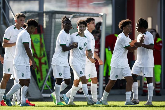 Youth League: leõezinhos dão cartas na Áustria
