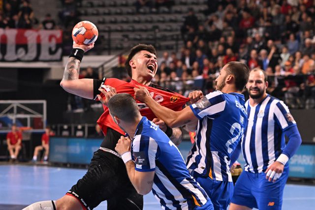 FC Porto vence Vardar na Liga Europeia