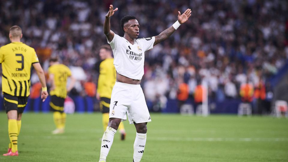 Lenda do Real Madrid rendida a Vinícius: «Fez-me lembrar Pelé»