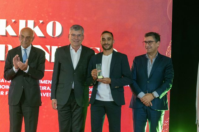 Rio Ave: Kiko Bondoso homenageado pela Associação de Futebol de Viseu