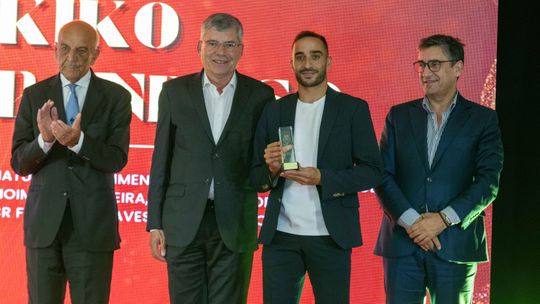 Rio Ave: Kiko Bondoso homenageado pela Associação de Futebol de Vila Real