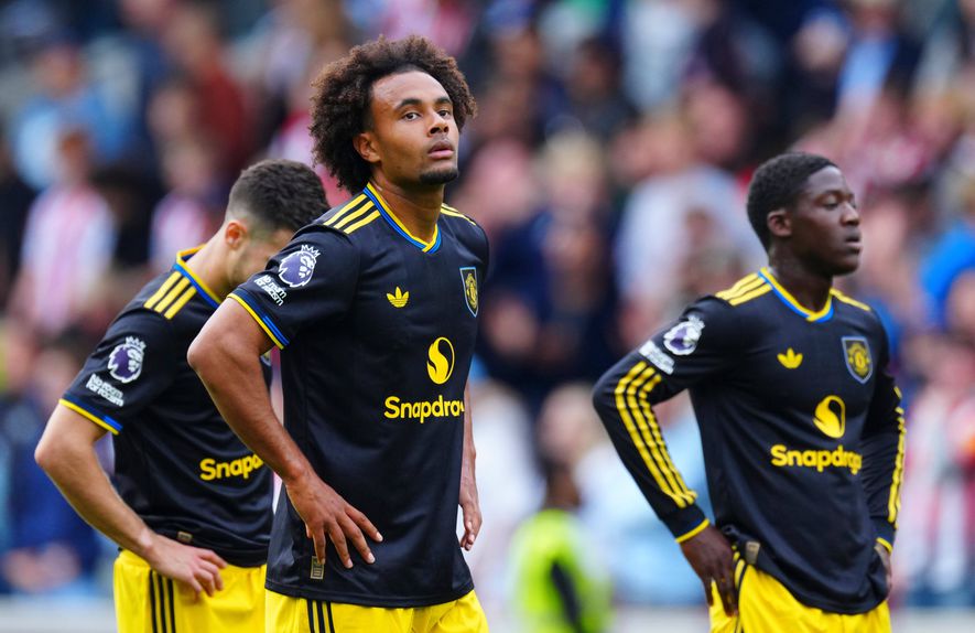 Joshua Zirkzee ainda só jogou em quatro jogos em 2025/26