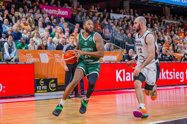 O Sporting perdeu por 16 pontos na segunda jornada da Taça Europa. Foto FIBA