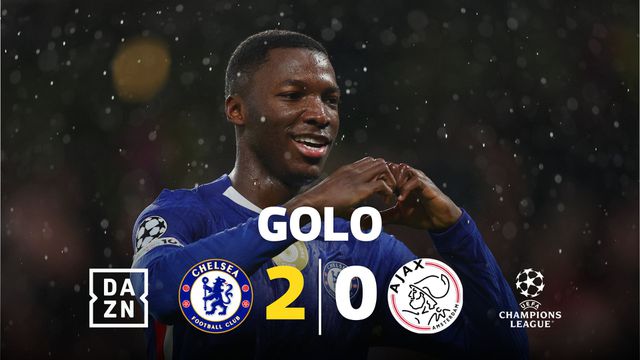 Caicedo teve ajuda para aumentar a vantagem do Chelsea