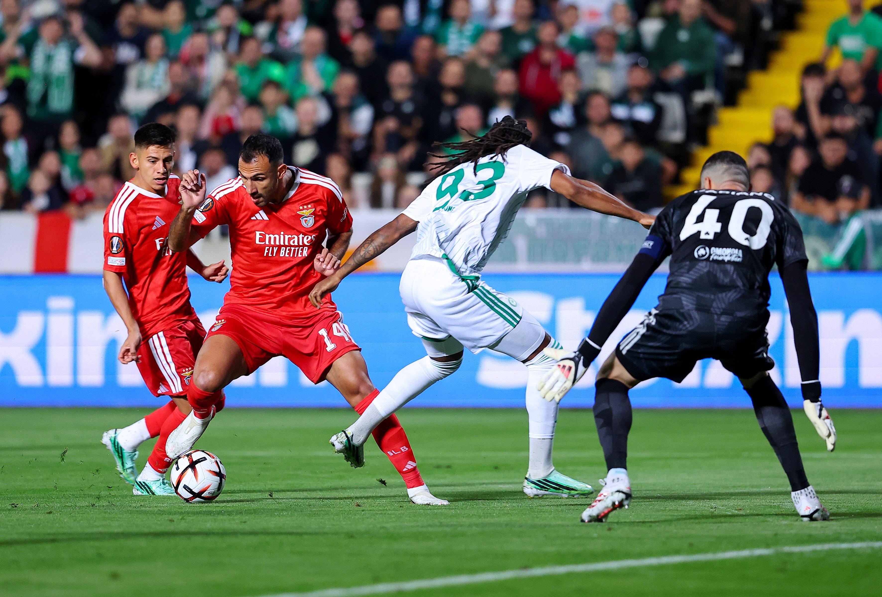 Foto: EPA/KOSTAKIS SAVVIDES (Omonia-Benfica)