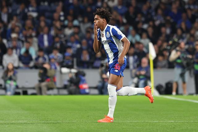 Souza, lateral-esquerdo do FC Porto - Foto: Catarina Morais/KAPTA+