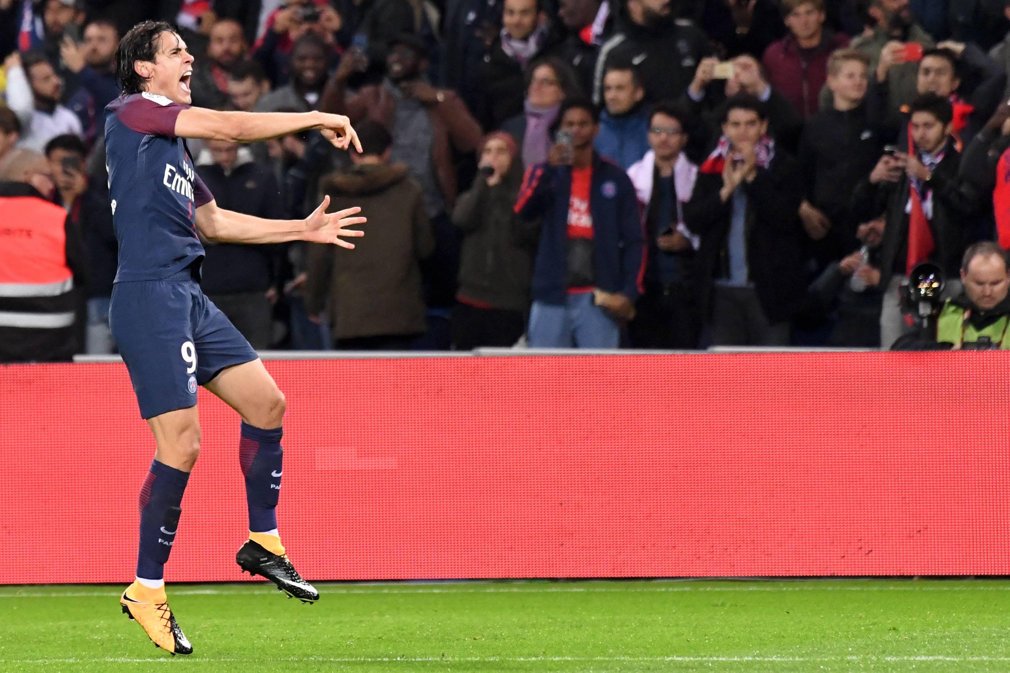 7.º (=) - Edinson Cavani - 7 jogos consecutivos a marcar na Champions, pelo PSG (de novembro de 2016 a outubro de 2017)