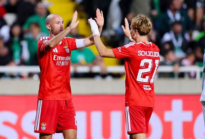 Aursnes e Schjelderup em Nicósia - Foto: EPA/SAKIS SAVVIDES