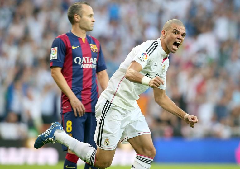 Pepe - 23 jogos, 1 golo, 3 assistências - 10 vitórias, 4 empates, 9 derrotas (foto: IMAGO)