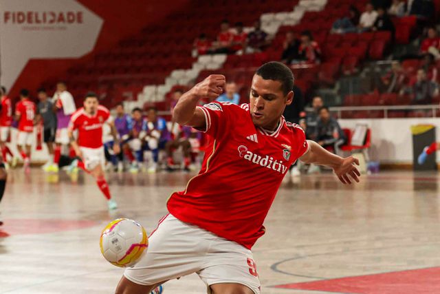 Futsal: Benfica antecipa jornada e aplica meia dúzia ao Fundão