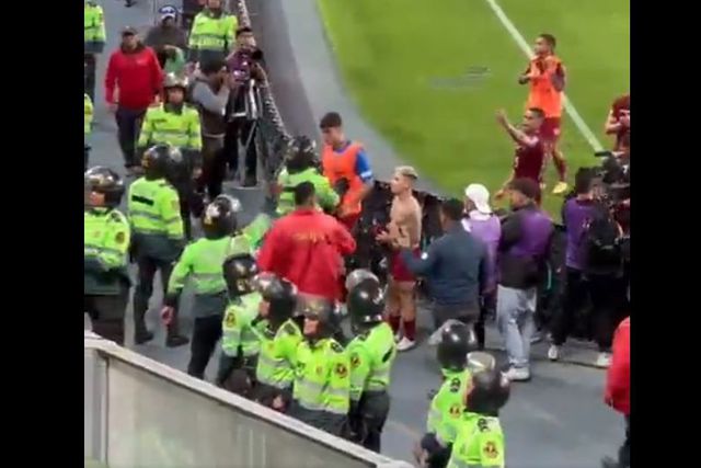 Peru-Venezuela teve controlo de identidade para adeptos e jogadores agredidos (vídeo)