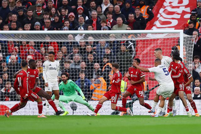 O momento em que Murillo atira para o 1-0 - Foto: IMAGO