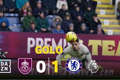 Pedro Neto está feito um peixe voador e marca ao Burnley