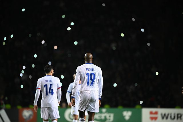 Jean-Philippe Mateta e Rayan Cherki ao serviço da seleção francesa
