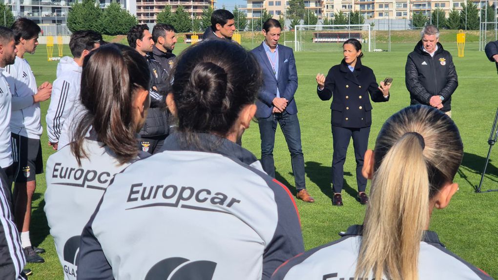 A apresentação de Mónica Jorge ao plantel - Foto: SL Benfica