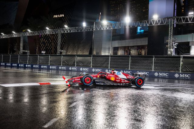 Ferrari de Lewis Hamilton em Las Vagas não acabou a qualificação