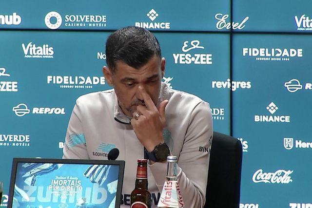 Sérgio Conceição explica afastamento de David Carmo: «Houve mau comportamento»