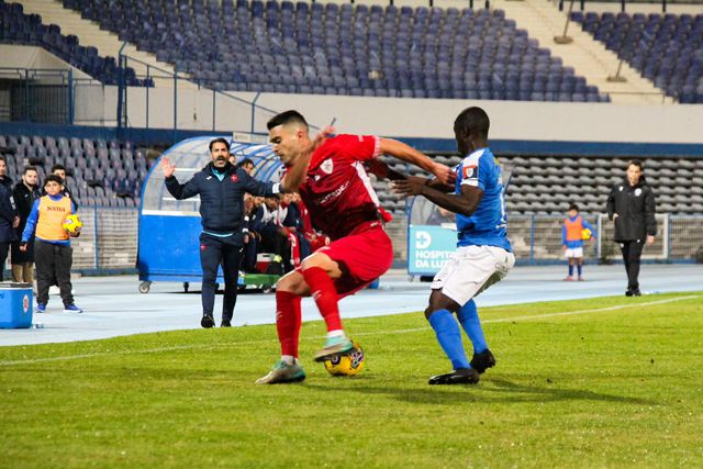 Liga 2: Santa Clara não desfaz nulo no Restelo e coloca liderança à mercê