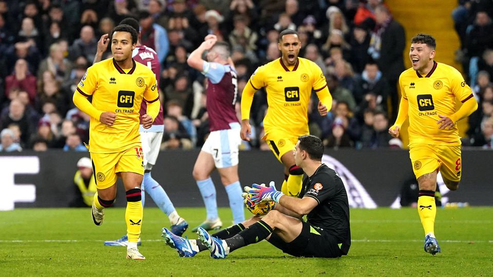 Aston Villa falha assalto ao topo ao empatar com lanterna-vermelha