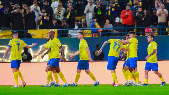 Ronaldo marca e assiste na vitória do Al Nassr