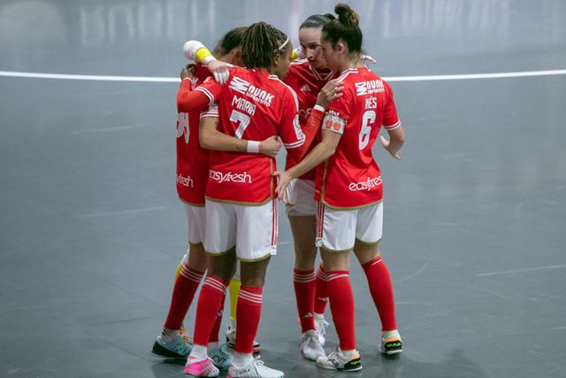 Benfica vence título europeu (não oficial) nos penáltis