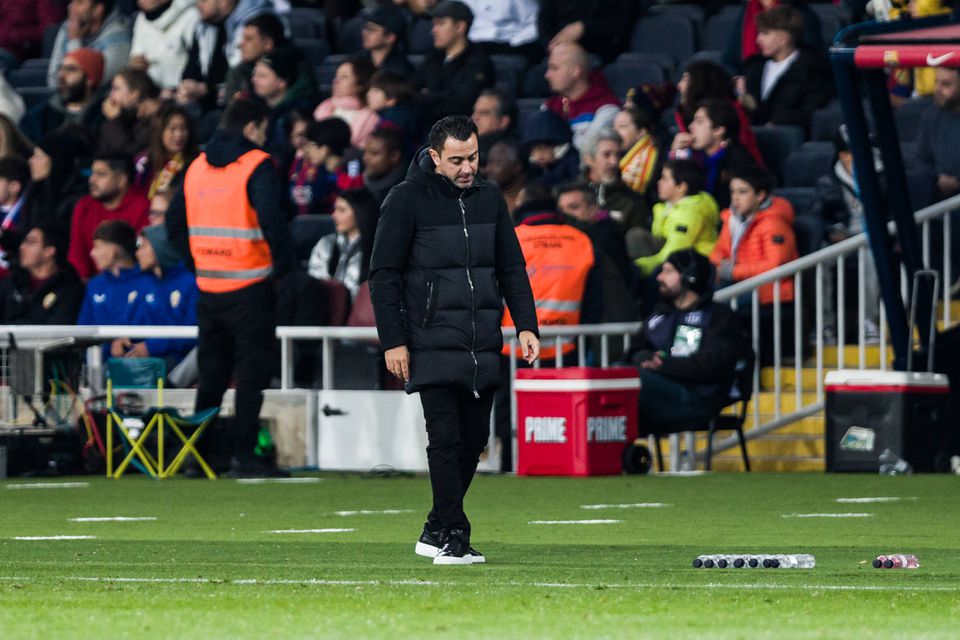 Xavi comenta ‘puxão de orelhas’ aos jogadores no intervalo do Barcelona-Almería