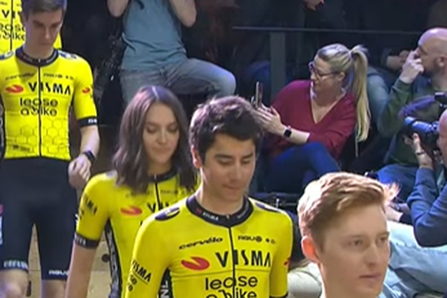 Cian Uijtdebroeks apresentado na Visma-Lease a Bike