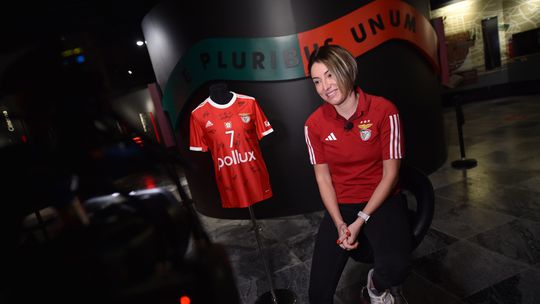 «Deixei tudo para trás por causa da guerra, no Benfica o dinheiro não importa»