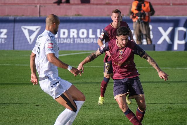 Liga 2: soco bem dur(iense) no Oeste