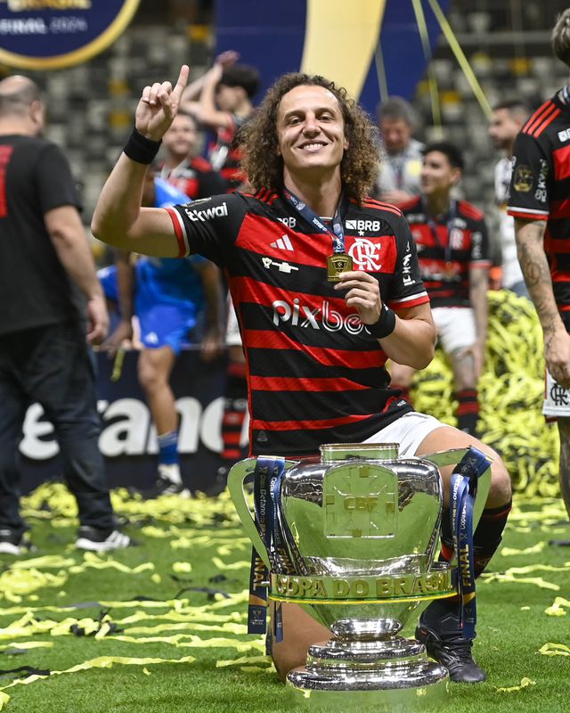 Oficial: David Luiz deixa o Flamengo