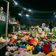 Já estava na hora: a 'chuva' de peluches organizada pelo Betis (vídeo)