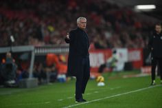 José Mourinho, treinador do Benfica, no Estádio da Luz - Foto: Miguel Nunes