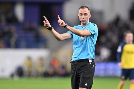 João Pinheiro, árbitro do Santa Clara-Sporting dos oitavos de final da Taça de Portugal, foi muito criticado - Foto: Imago