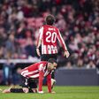 Jogadores do Athletic Bilbao frustrados com a derrota caseira
