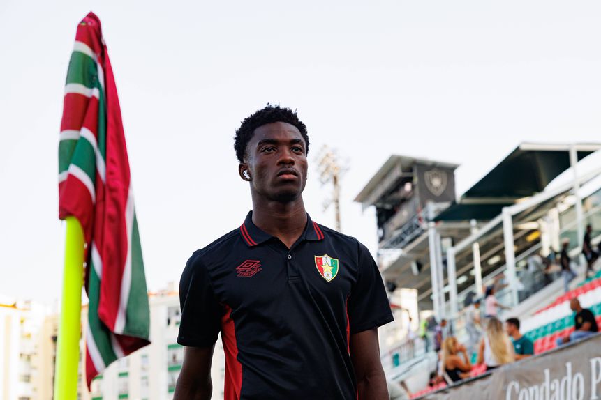 João Gastão já representou a equipa principal do Estrela da Amadora em nove ocasiões e esta segunda-feira foi 'rodar' à equipa sub-23