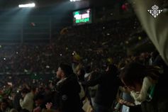 A 'chuva' de peluches do Betis