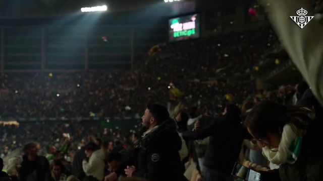 A 'chuva' de peluches do Betis