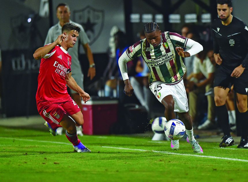 Sydny Cabral, 23 anos, lateral, pode jogar em qualquer corredor por ser ambidestro — Foto: Miguel Nunes